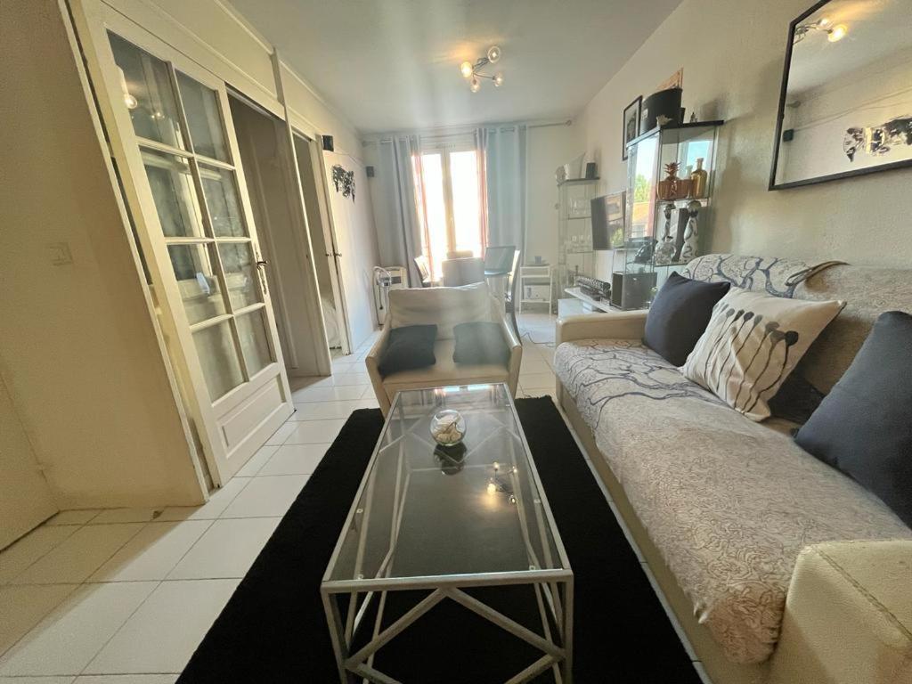 Appartement Coeur De St Tropez Saint Tropez Bagian luar foto
